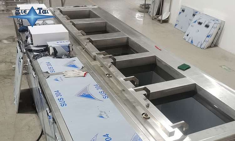 大型超聲波清洗機如何避免精密零部件清洗損傷?潔泰各行業無損清洗方案 大型超聲波清洗機如何避免精密零部件清洗損傷?潔泰各行業無損清洗方案