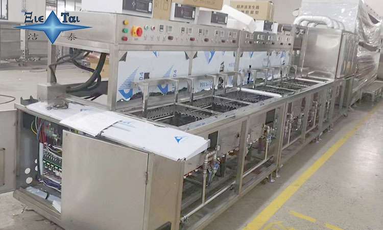 大型超聲波清洗機替代人工刷洗:潔泰定制化除油除銹方案,提升良品率 大型超聲波清洗機替代人工刷洗:潔泰定制化除油除銹方案,提升良品率