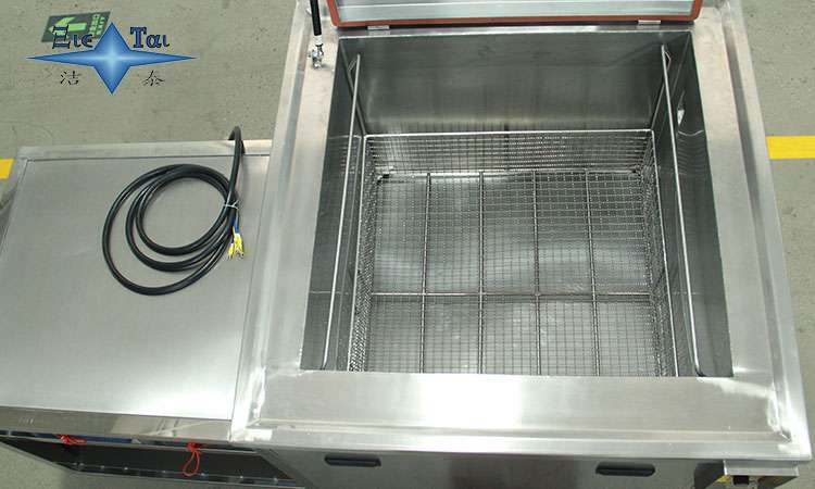 非標定制超聲波清洗機:告別盲孔死角殘渣,潔泰為“疑難雜癥”工件提供終極清洗方案 非標定制超聲波清洗機:告別盲孔死角殘渣,潔泰為“疑難雜癥”工件提供終極清洗方案